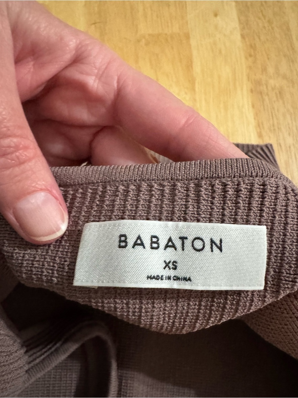 Aritzia Babaton Sculpt Knit Squareneck Cropped Top Mauve XS - Picture 4 of 7